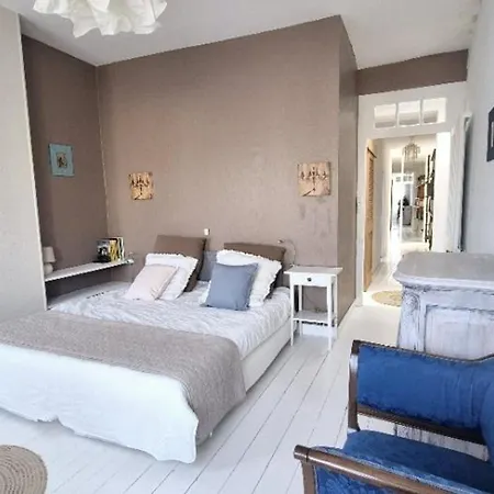 Maison Confortable Proche - 7 Pers. - Fr-1-879-5 Hébergement de vacances